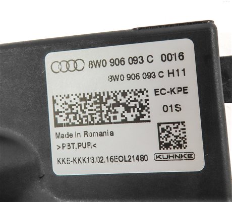 Thumbnail 6: 2017 AUDI A4 (B9 8W) 2.0L (CYMC) ENGINE FUEL PUMP CONTROL MODULE