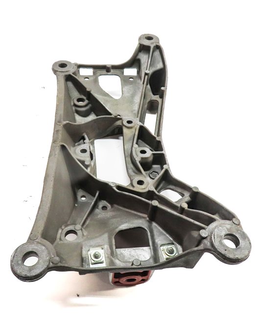 Thumbnail 7: 2017 AUDI A4 (B9 8W) AUTOMATIC TRANSMISSION CROSSMEMBER SUPPORT MOUNT