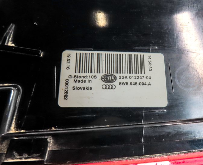 Thumbnail 6: 17-19 AUDI A4 (B9 8W) REAR RIGHT PASSENGER INNER TRUNK TAILLIGHT LIGHT LAMP LED