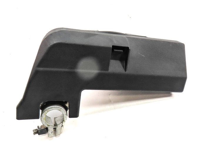 Thumbnail 5: 2012 AUDI A4 (B8 8K) 2.0L (CAEB) ENGINE BATTERY OVERLOAD PROTECTION SWITCH