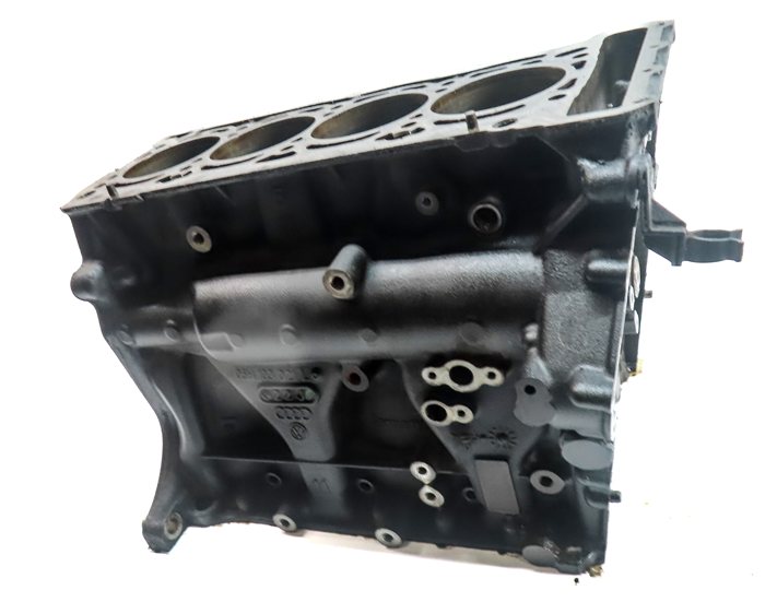 Thumbnail 2: 08-14 VW / AUDI - A3 A4 A5 Q5 TT BEETLE PASSAT 2.0L TURBO ENGINE CYLINDER BLOCK