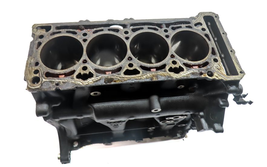 Thumbnail 5: 08-14 VW / AUDI - A3 A4 A5 Q5 TT BEETLE PASSAT 2.0L TURBO ENGINE CYLINDER BLOCK