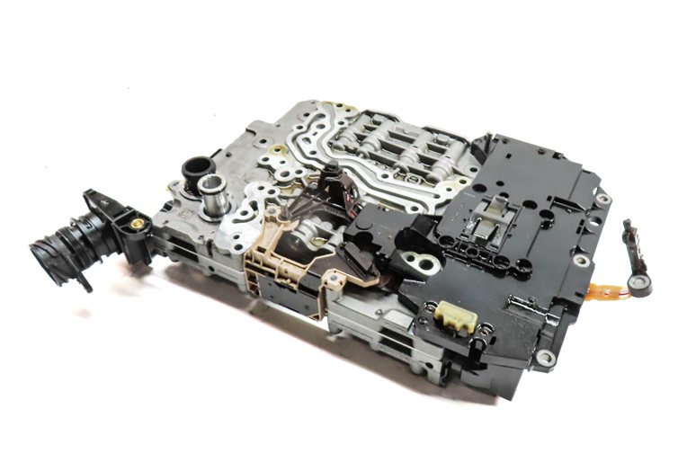 11-17 AUDI A4 A5 (B8 8K 8T) 2.0L 8HP-55 AWD AUTOMATIC TRANSMISSION VALVE BODY