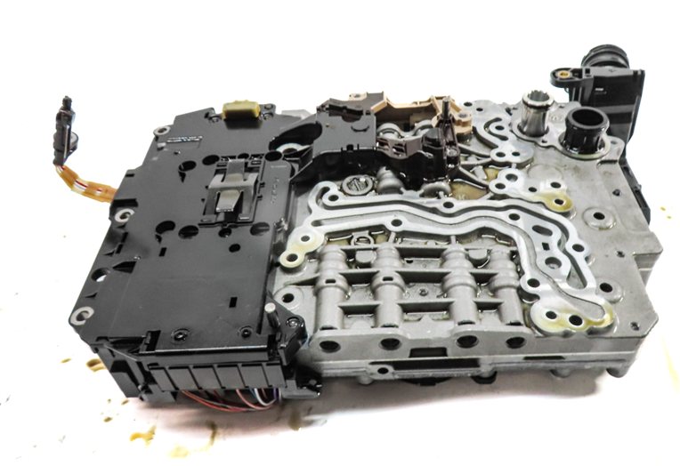Thumbnail 5: 11-17 AUDI A4 A5 (B8 8K 8T) 2.0L 8HP-55 AWD AUTOMATIC TRANSMISSION VALVE BODY