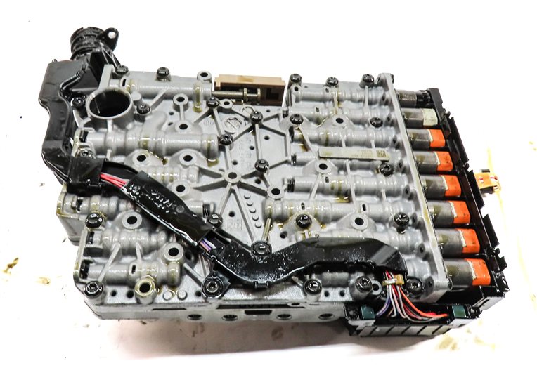 Thumbnail 7: 11-17 AUDI A4 A5 (B8 8K 8T) 2.0L 8HP-55 AWD AUTOMATIC TRANSMISSION VALVE BODY