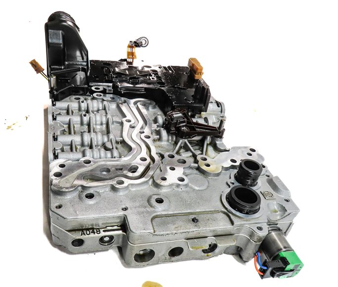 Thumbnail 3: 14-16 BMW 2 3 4 5 (F22 F30 F32 F10) 2.0L RWD 8HP-45 AUTO TRANSMISSION VALVE BODY