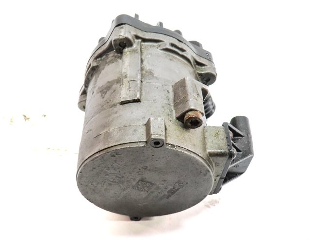 Thumbnail 6: 2012-2019 BMW M5 M6 ///M (F06 F10 F12 F13) 4.4L S63T ENGINE AUXILIARY WATER PUMP