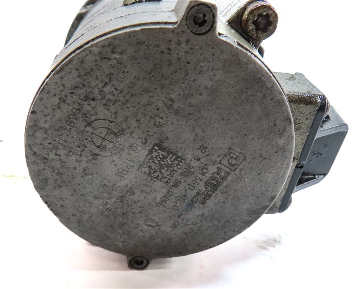 Thumbnail 7: 2012-2019 BMW M5 M6 ///M (F06 F10 F12 F13) 4.4L S63T ENGINE AUXILIARY WATER PUMP