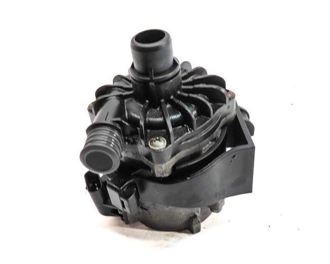 Thumbnail 2: 2012-2019 BMW M5 M6 ///M (F06 F10 F12 F13) 4.4L S63T ENGINE AUXILIARY WATER PUMP