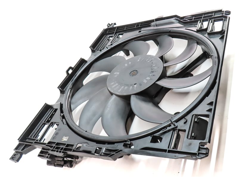 Thumbnail 4: 12-19 BMW M5 M6 (F06 F10 F12 F13) 4.4L S63 1000w RADIATOR COOLING FAN w/ SHROUD