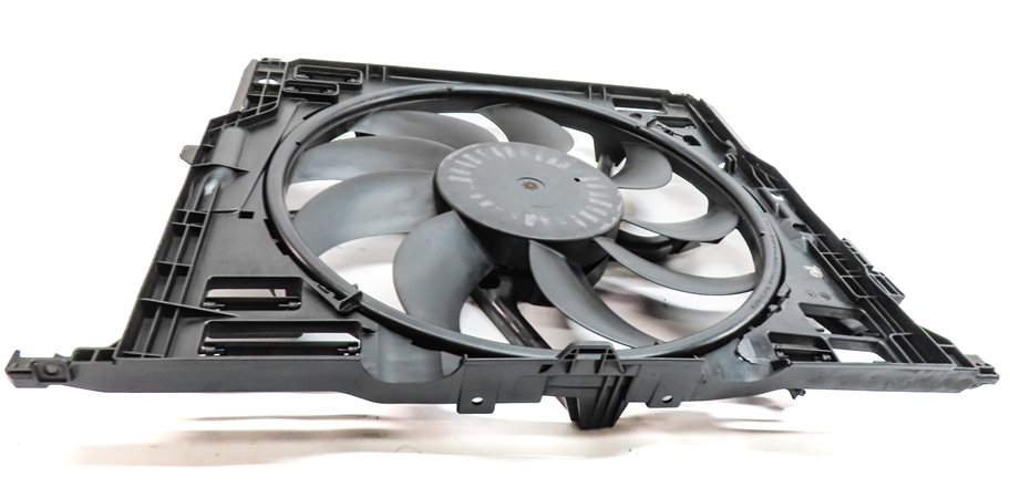 Thumbnail 5: 12-19 BMW M5 M6 (F06 F10 F12 F13) 4.4L S63 1000w RADIATOR COOLING FAN w/ SHROUD