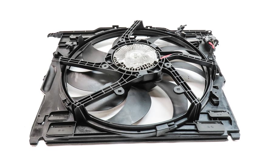 Thumbnail 7: 12-19 BMW M5 M6 (F06 F10 F12 F13) 4.4L S63 1000w RADIATOR COOLING FAN w/ SHROUD