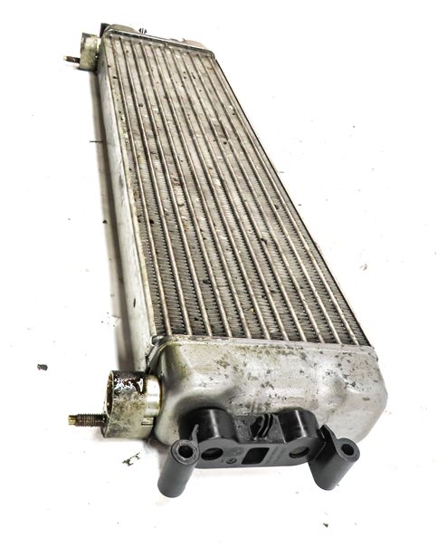 Thumbnail 3: 13-22 BMW M5 M6 ///M (F06 F10 F12 F13 F90) 4.4L S63 ENGINE OIL COOLER RADIATOR