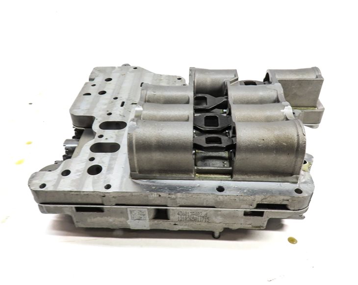 Thumbnail 4: 12-17 BMW M5 M6 (F06 F10 F12 F13) DCT TRANSMISSION VALVE BODY w/o MECHATRONIC