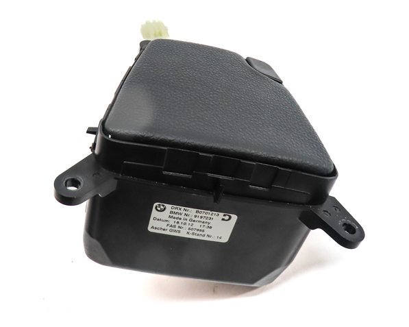 Thumbnail 4: 2013 BMW M6 (F13) COUPE FRONT CENTER CONSOLE ASHTRAY w/12V POWER SOCKET (BLACK)