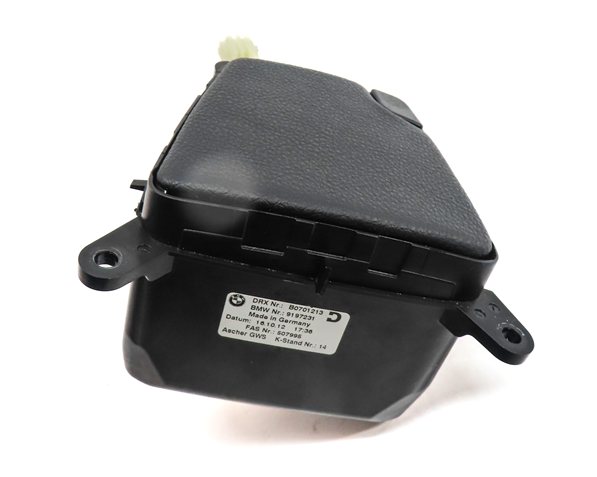 Thumbnail 5: 2013 BMW M6 (F13) COUPE FRONT CENTER CONSOLE ASHTRAY w/12V POWER SOCKET (BLACK)