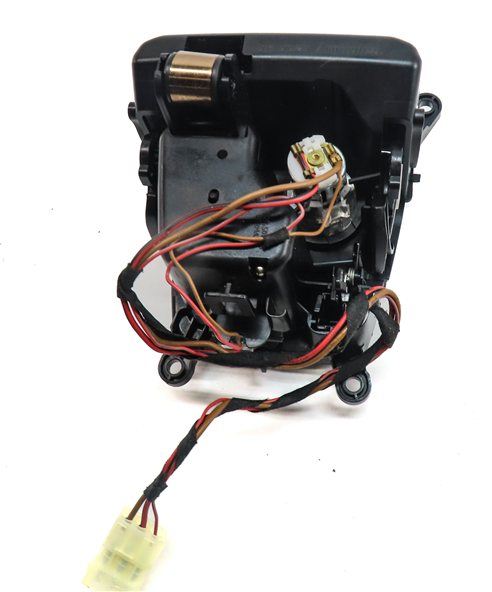 Thumbnail 6: 2013 BMW M6 (F13) COUPE FRONT CENTER CONSOLE ASHTRAY w/12V POWER SOCKET (BLACK)