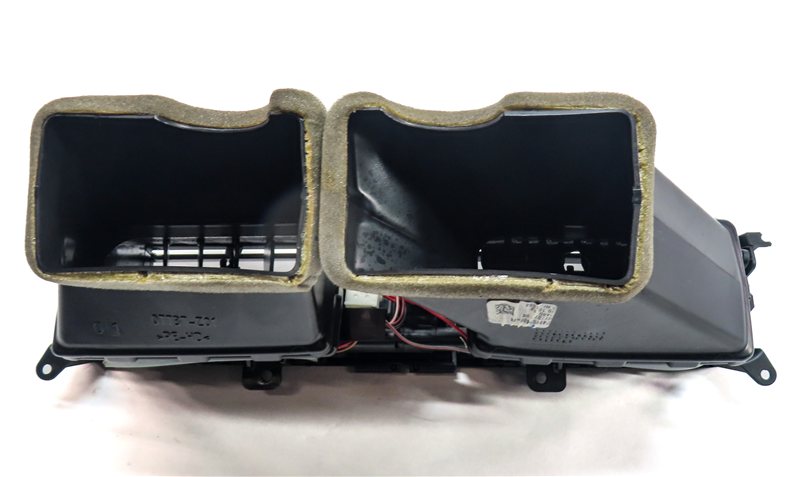 Thumbnail 3: 2013 BMW M6 (F13) FRONT CENTER DASH HEAT AIR AC HVAC DUAL VENT (Black)
