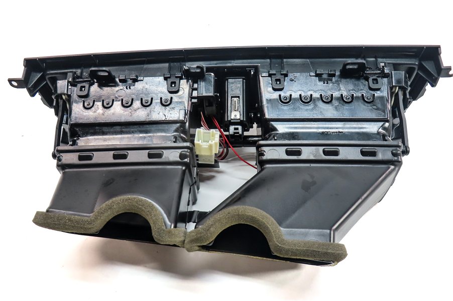 Thumbnail 5: 2013 BMW M6 (F13) FRONT CENTER DASH HEAT AIR AC HVAC DUAL VENT (Black)