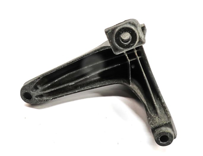 Thumbnail 4: 2012 PORSCHE CAYENNE (958) 3.0L HYBRID (M06.EC) HYBRID ENGINE MOUNT BRACKET SET