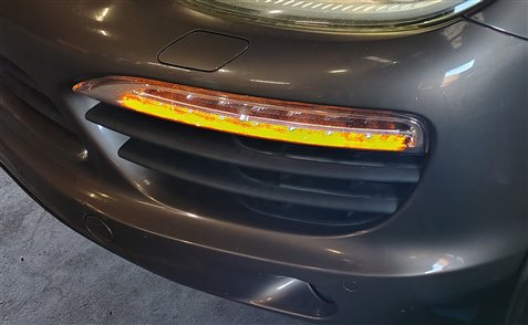 Thumbnail 2: 11-14 PORSCHE CAYENNE (958) LEFT DRIVER DRL DAY TIME RUNNING MARKER LIGHT LAMP