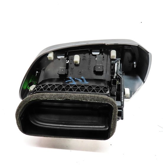 Thumbnail 4: 2012 PORSCHE CAYENNE (958) FRONT RIGHT PASSENGER DASH HEAT AIR AC HVAC VENT