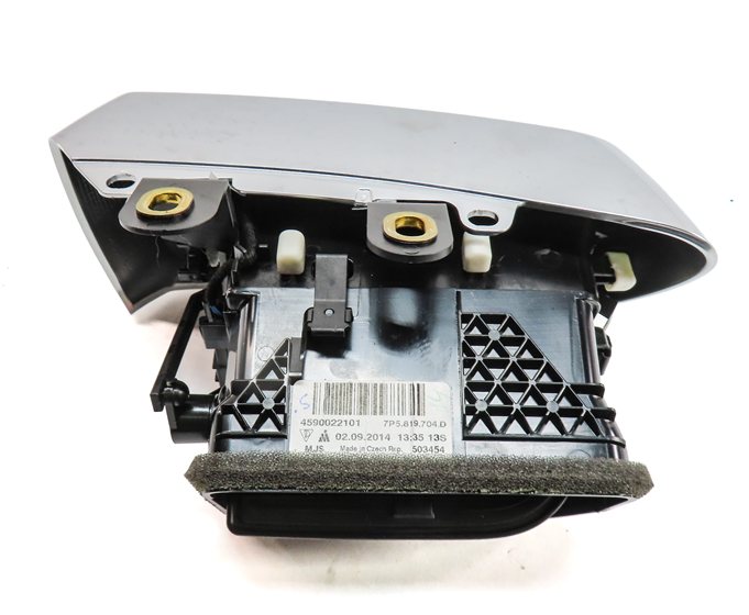 Thumbnail 5: 2012 PORSCHE CAYENNE (958) FRONT RIGHT PASSENGER DASH HEAT AIR AC HVAC VENT