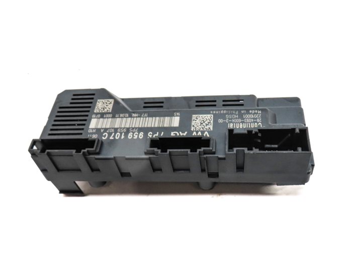 Thumbnail 3: 2012 PORSCHE CAYENNE (958) REAR TRUNK LIFTGATE HATCH LID CONTROL MODULE