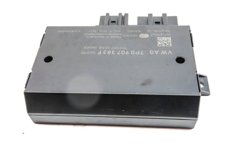 Thumbnail 3: 2011-2016 PORSCHE CAYENNE (958) TRAILER HITCH TOWING CONTROL MODULE TOW MODULE
