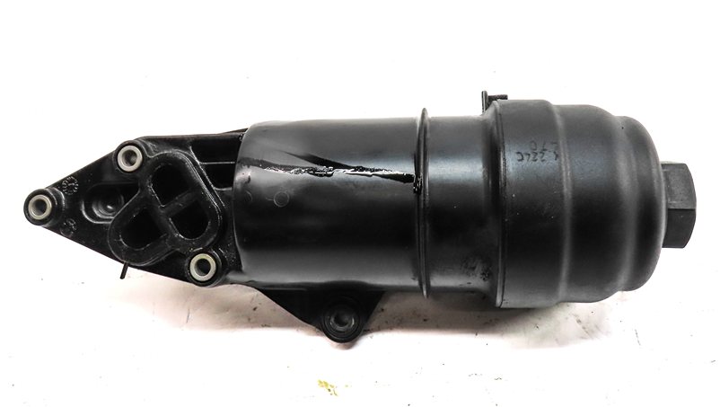 Thumbnail 5: 2012 PORSCHE CAYENNE (958) 3.0L (M06.EC) HYBRID ENGINE OIL FLUID FILTER HOUSING