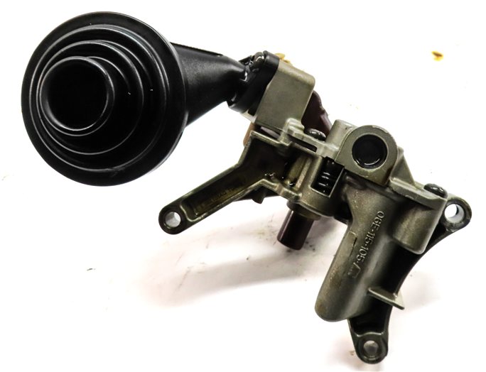 Thumbnail 4: 2012 PORSCHE CAYENNE (958) 3.0L (M06.EC) HYBRID ENGINE MOTOR OIL FLUID PUMP