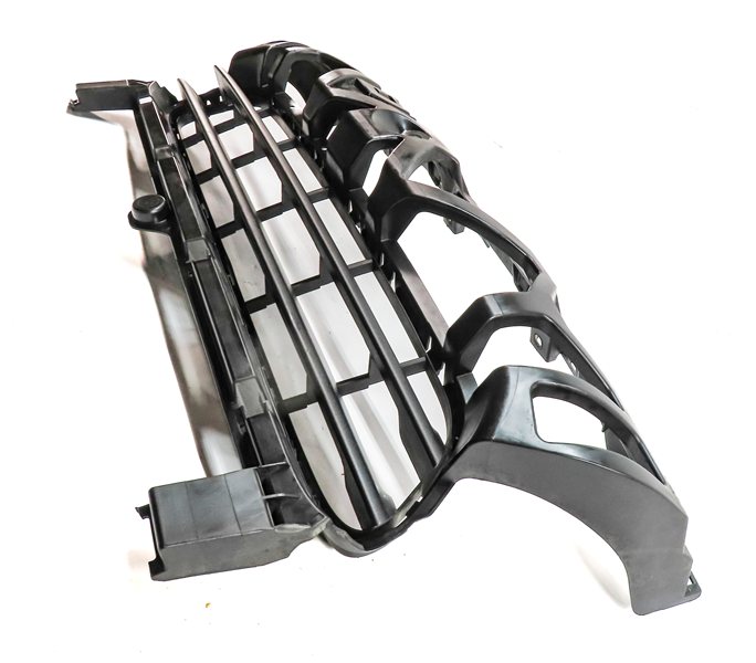 Thumbnail 3: 2011-2014 PORSCHE CAYENNE (958) FRONT CENTER PRIMARY GRILLE (w/o PARK ASSIST)
