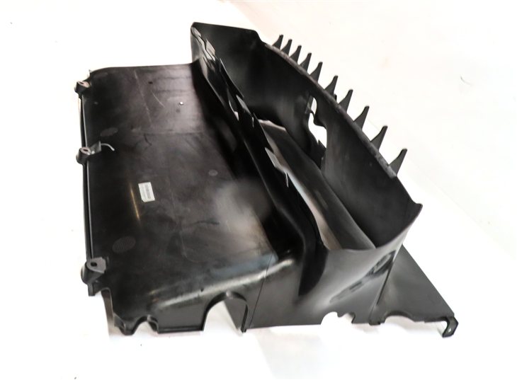 Thumbnail 3: 2012 PORSCHE CAYENNE (958) 3.0L (M06.EC) HYBRID ENGINE RADIATOR AIR DUCT