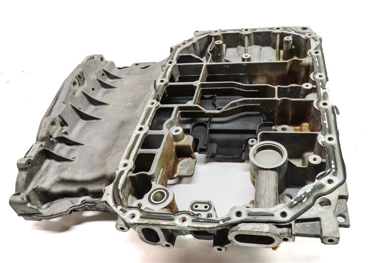 Thumbnail 6: 2012 PORSCHE CAYENNE (958) 3.0L (M06.EC) HYBRID UPPER ENGINE MOTOR OIL FLUID PAN