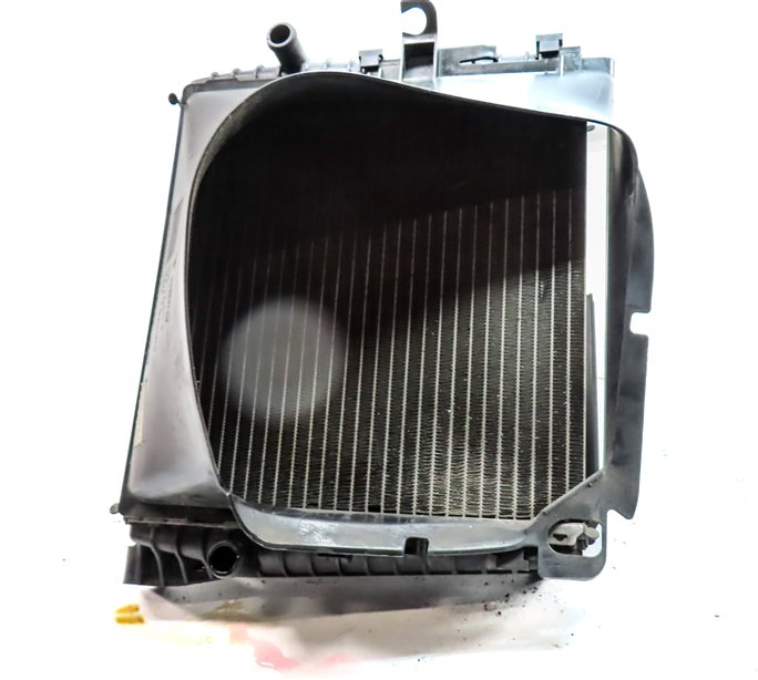 Thumbnail 2: 2012 PORSCHE CAYENNE (958) 3.0L (M06.EC) HYBRID RIGHT AUXILIARY RADIATOR
