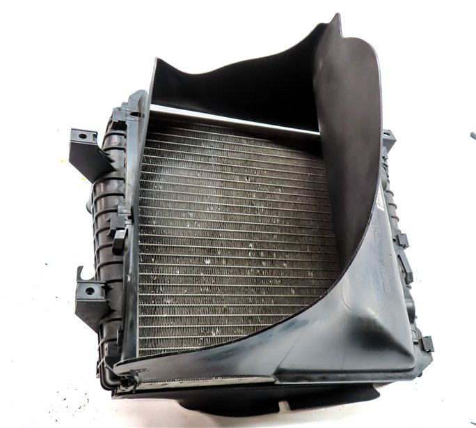Thumbnail 5: 2012 PORSCHE CAYENNE (958) 3.0L (M06.EC) HYBRID RIGHT AUXILIARY RADIATOR