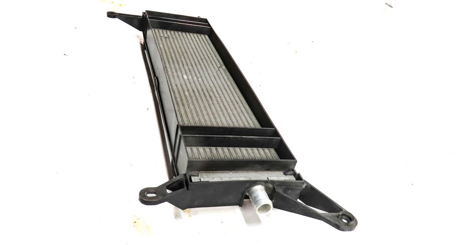 Thumbnail 3: 2011-2018 PORSCHE CAYENNE E-HYBRID (958) 3.0L ENGINE AUXILIARY RADIATOR COOLER