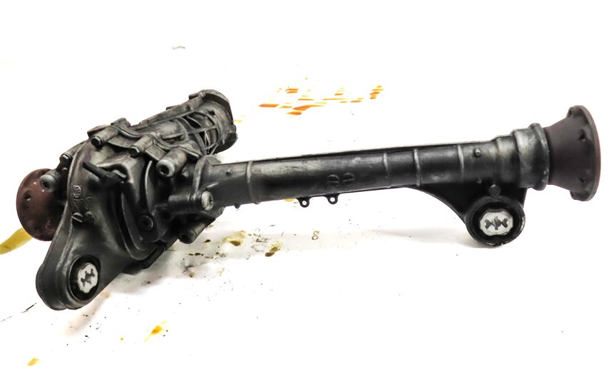 Thumbnail 2: 11-18 PORSCHE CAYENNE (958) 3.0L FRONT DIFFERENTIAL GEAR CARRIER w/ OUTPUT SHAFT
