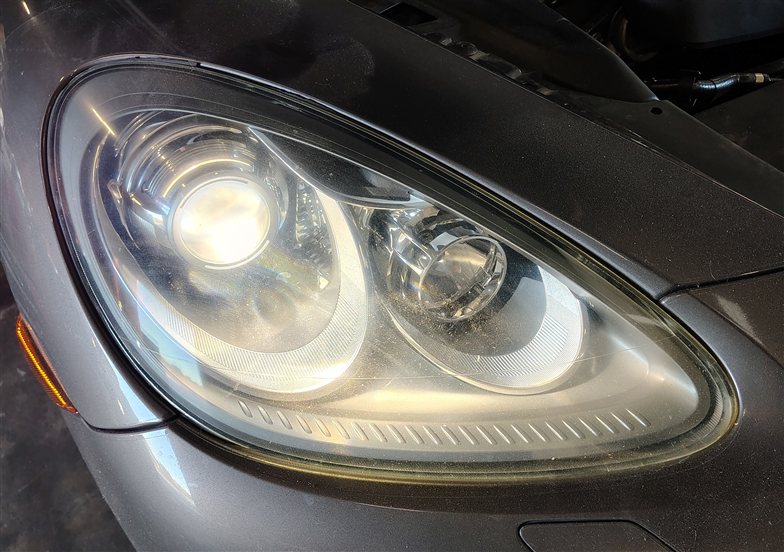 Thumbnail 2: 11-14 PORSCHE CAYENNE (958) RIGHT FRONT PASSENGER HID XENON HEADLIGHT LIGHT LAMP