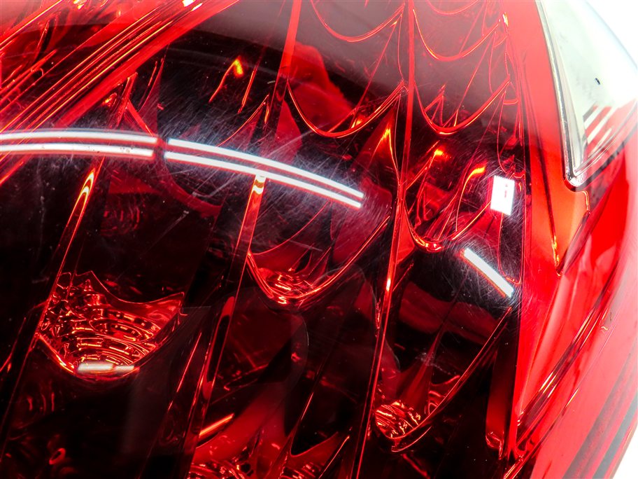 Thumbnail 8: 2011-2014 PORSCHE CAYENNE (958) RIGHT PASSENGER OUTER TAILLIGHT BRAKE LIGHT LAMP