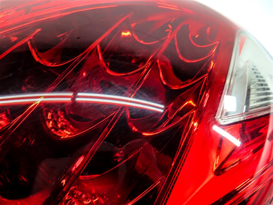 Thumbnail 9: 2011-2014 PORSCHE CAYENNE (958) RIGHT PASSENGER OUTER TAILLIGHT BRAKE LIGHT LAMP
