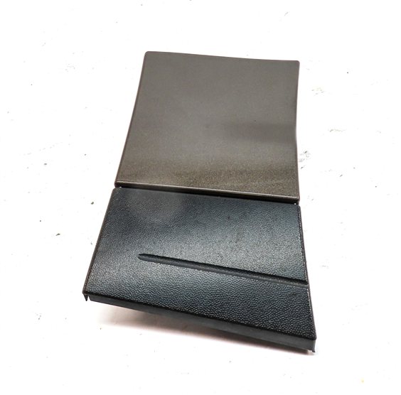 Thumbnail 2: 2012 PORSCHE CAYENNE (958) FRONT LEFT DRIVER LOWER FENDER TRIM MOULDING