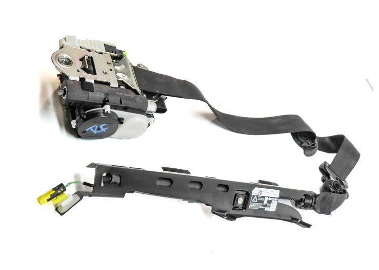 Thumbnail 5: 15-18 AUDI A8 S3 RS3 (8V) SEDAN FRONT RIGHT PASSENGER SEATBELT RETRACTOR (Black)