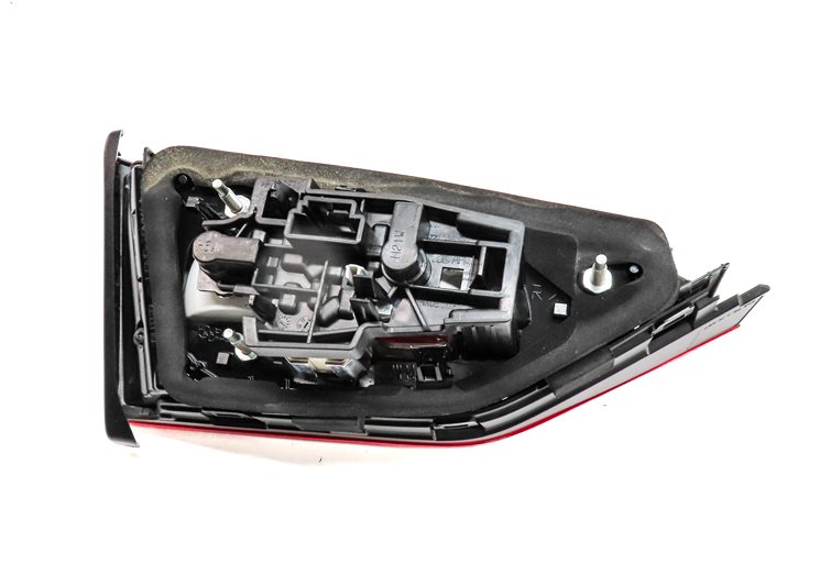 Thumbnail 4: 2015-2016 AUDI A3 S3 (8V) SEDAN CONVERTIBLE RIGHT INNER LED TAILLIGHT LIGHT LAMP