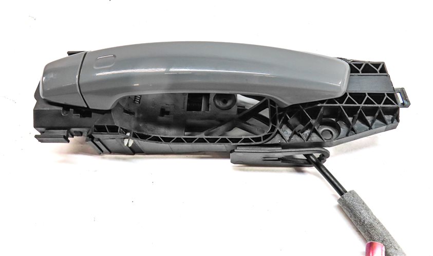 Thumbnail 3: 2016-2017 AUDI TT (MK3) REAR RIGHT PASSENGER DOOR HANDLE (Gray)