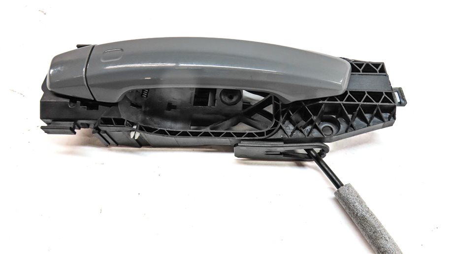 Thumbnail 4: 2016-2017 AUDI TT (MK3) REAR RIGHT PASSENGER DOOR HANDLE (Gray)