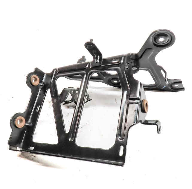 Thumbnail 5: 2015 AUDI S3 (8V) 2.0L (CYFB) FRONT LEFT DRIVER RADIATOR SUPPORT MOUNT BRACKET