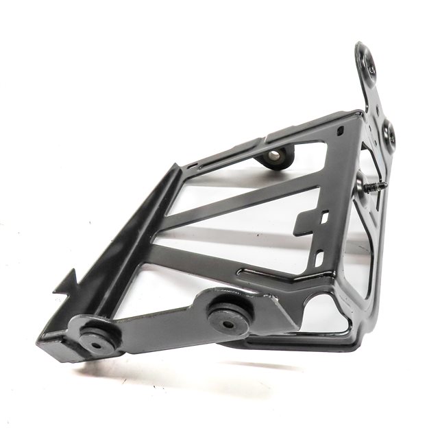 Thumbnail 6: 2015 AUDI S3 (8V) 2.0L FRONT RIGHT PASSENGER RADIATOR SUPPORT MOUNT BRACKET