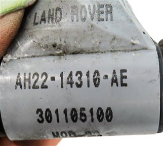 Thumbnail 8: 2011 LAND ROVER LR4 (L319) 5.0L NON SUPER ENGINE POSITIVE BATTERY TERMINAL CABLE
