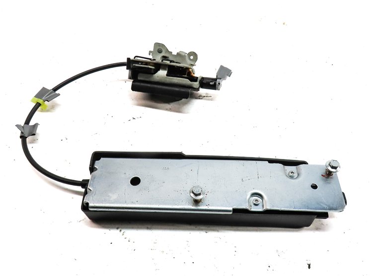 Thumbnail 4: 11 LAND ROVER LR4 (L319) REAR TRUNK LIFTGATE HATCH LID LOWER LOCK LATCH ACTUATOR